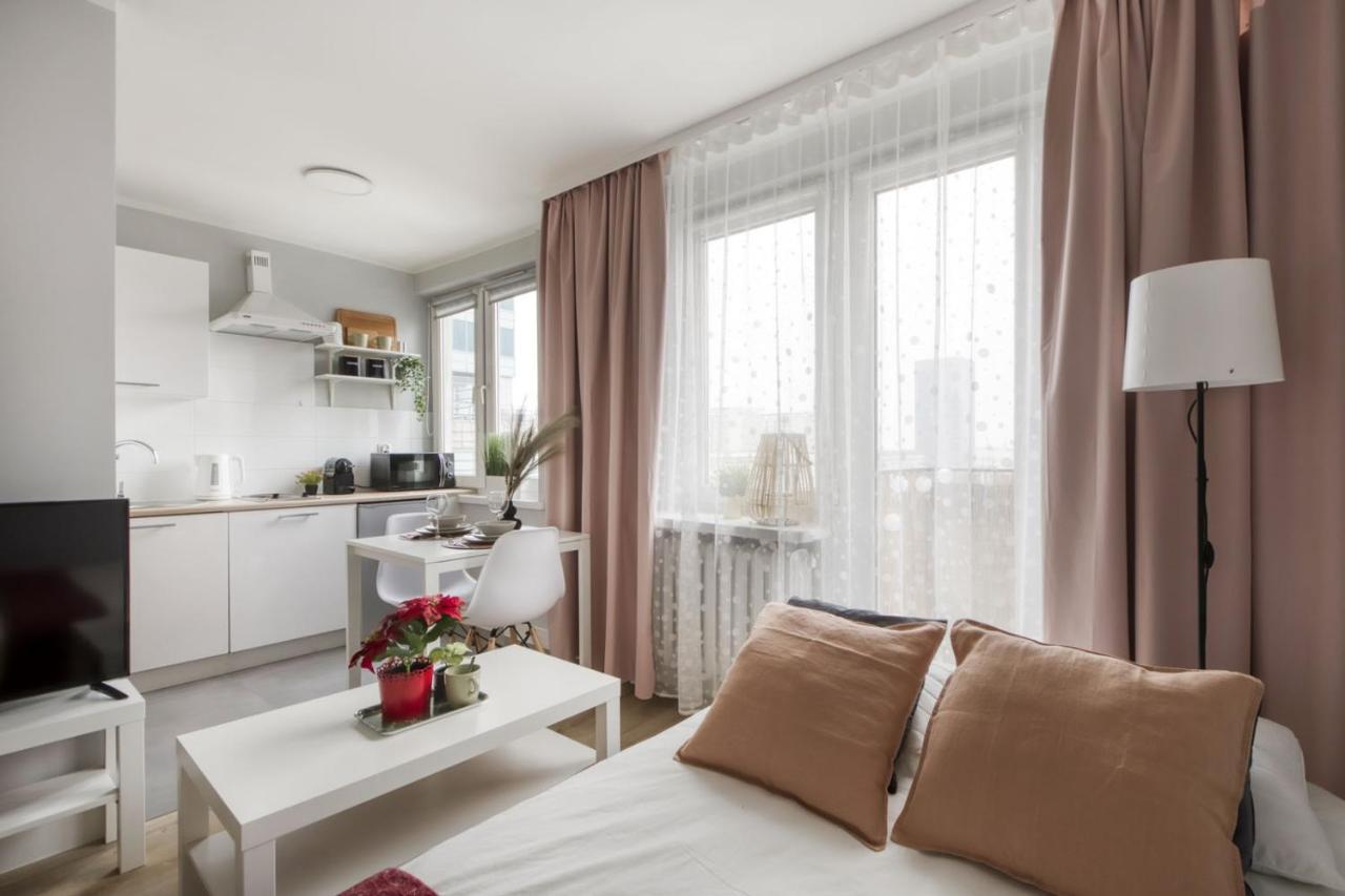 Apartments Centre By Arrenda وارسو المظهر الخارجي الصورة