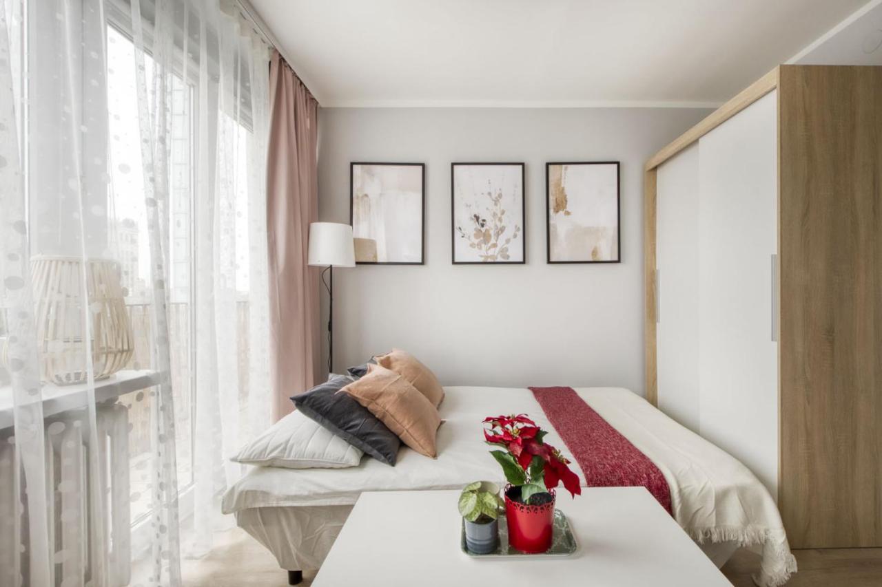 Apartments Centre By Arrenda وارسو المظهر الخارجي الصورة